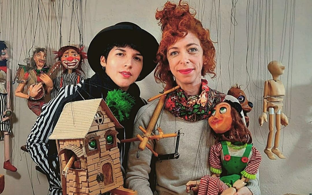 Artistas do Atelier Marionetes Viajantes promovem aula aberta gratuita de manipulação de bonecos